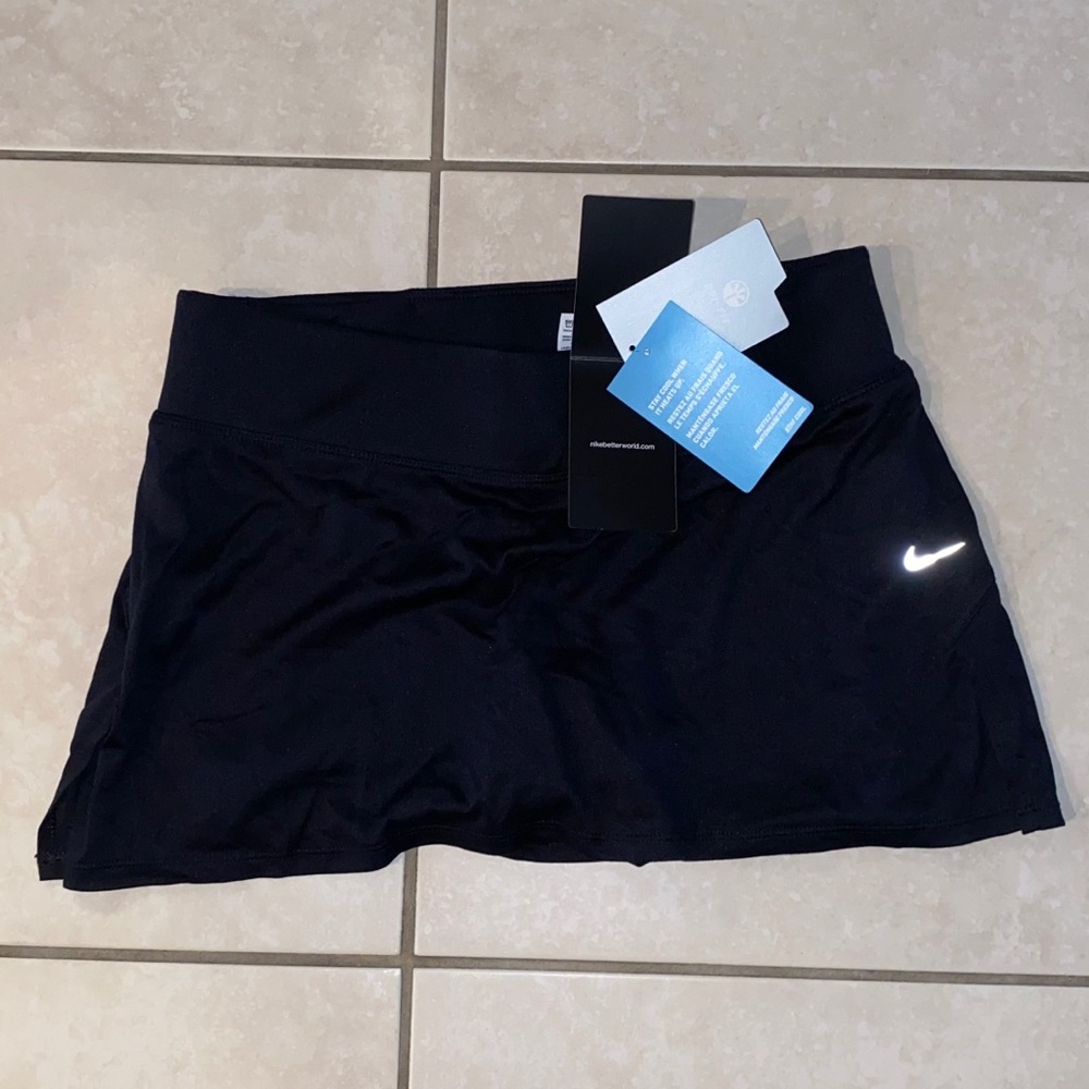 NWT NIKE Black Skort